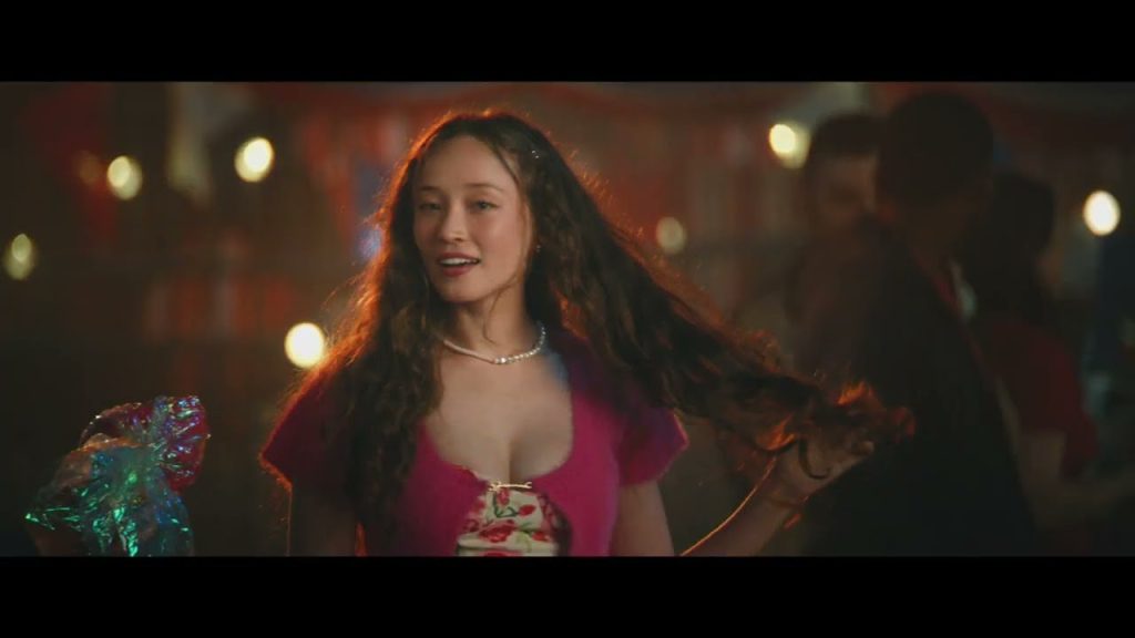 UK FILM SHOW – Trailer for Bottoms